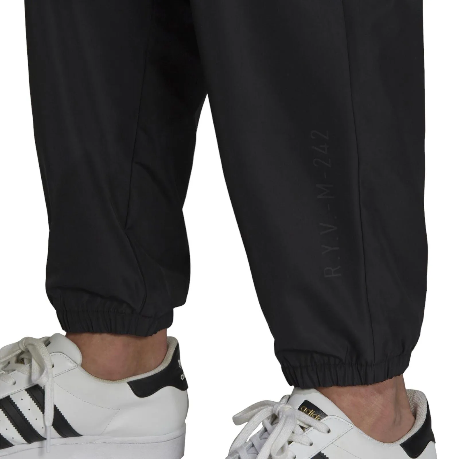 adidas Originals R.Y.V. Woven Cargo Pants - Black