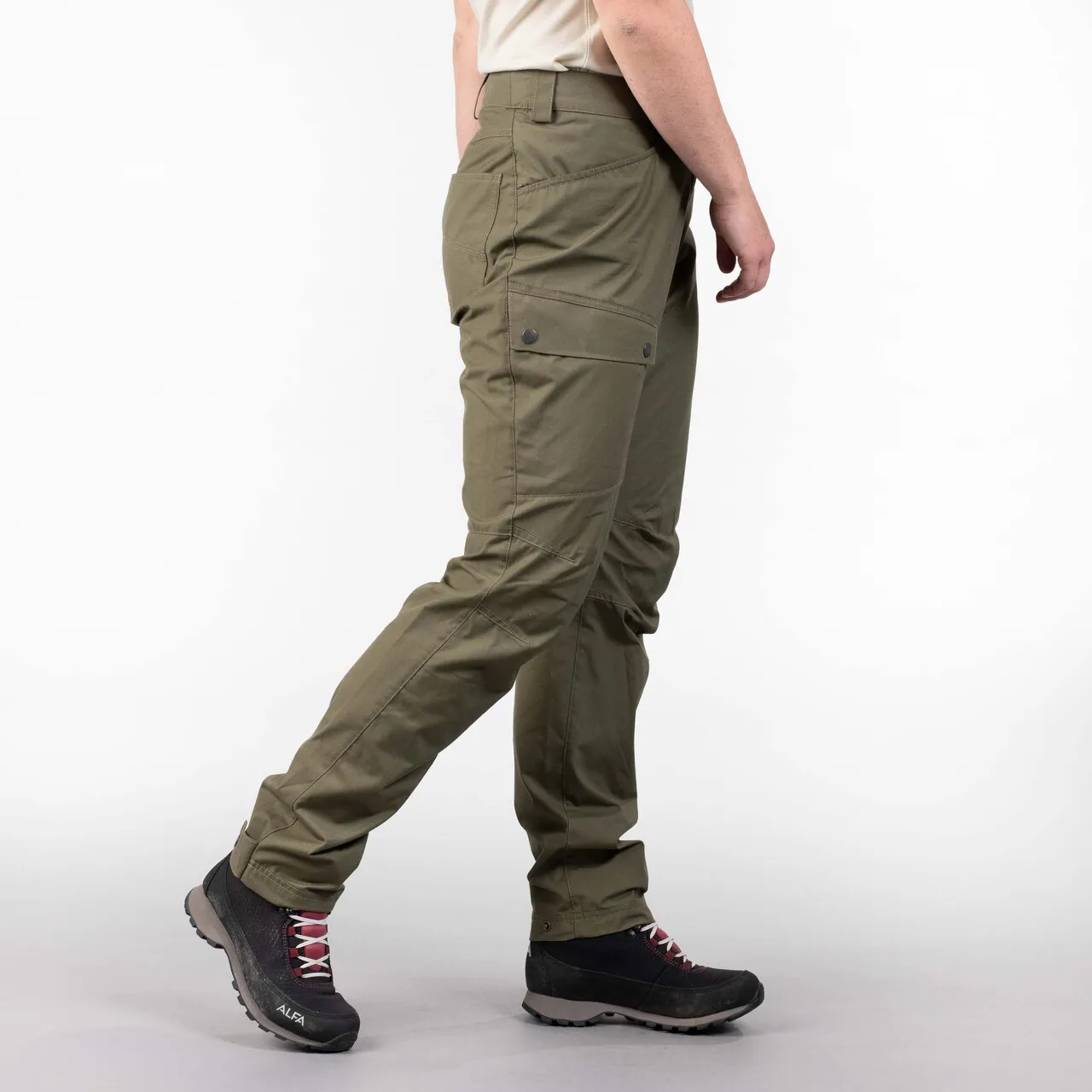 Bergans Women&#x27;s Nordmarka Leaf Light Pants Green Mud | Buy Bergans Women&#x27;s Nordmarka Leaf Light Pants Green Mud here | Outnorth