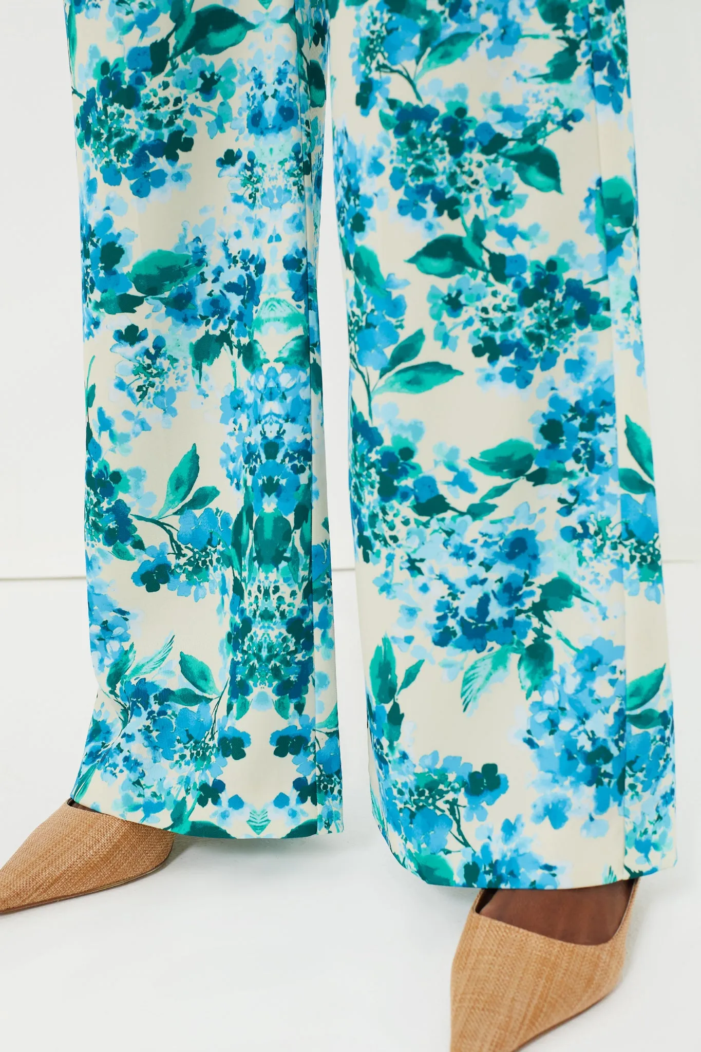 Water's Edge Hydrangea Erin Pants