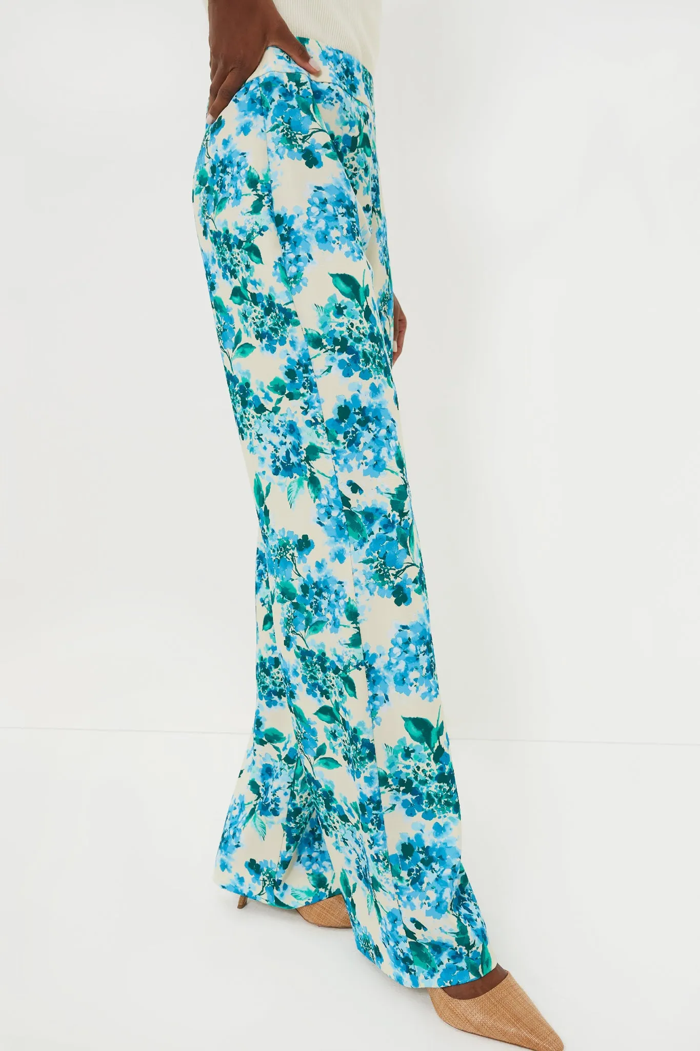 Water's Edge Hydrangea Erin Pants